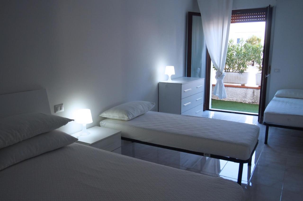 Le Rose Beach & Suites Appartamenti Fronte Mare A Villarosa Martinsicuro Buitenkant foto