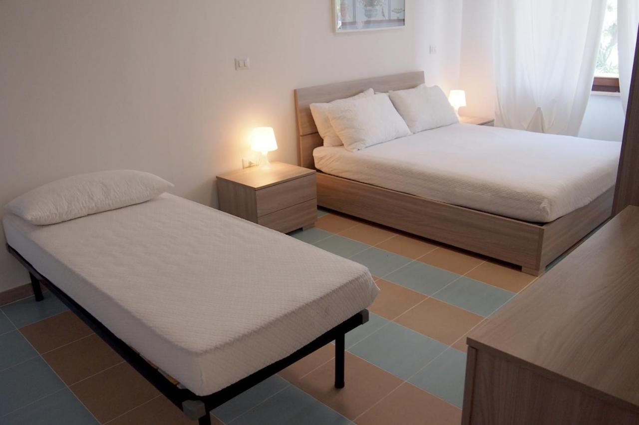 Le Rose Beach & Suites Appartamenti Fronte Mare A Villarosa Martinsicuro Buitenkant foto